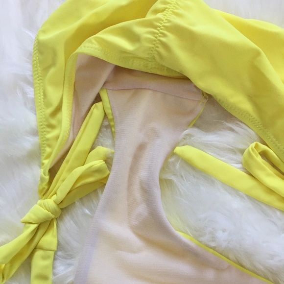 Cotton On yellow bikini bottom - Picture 5 of 5